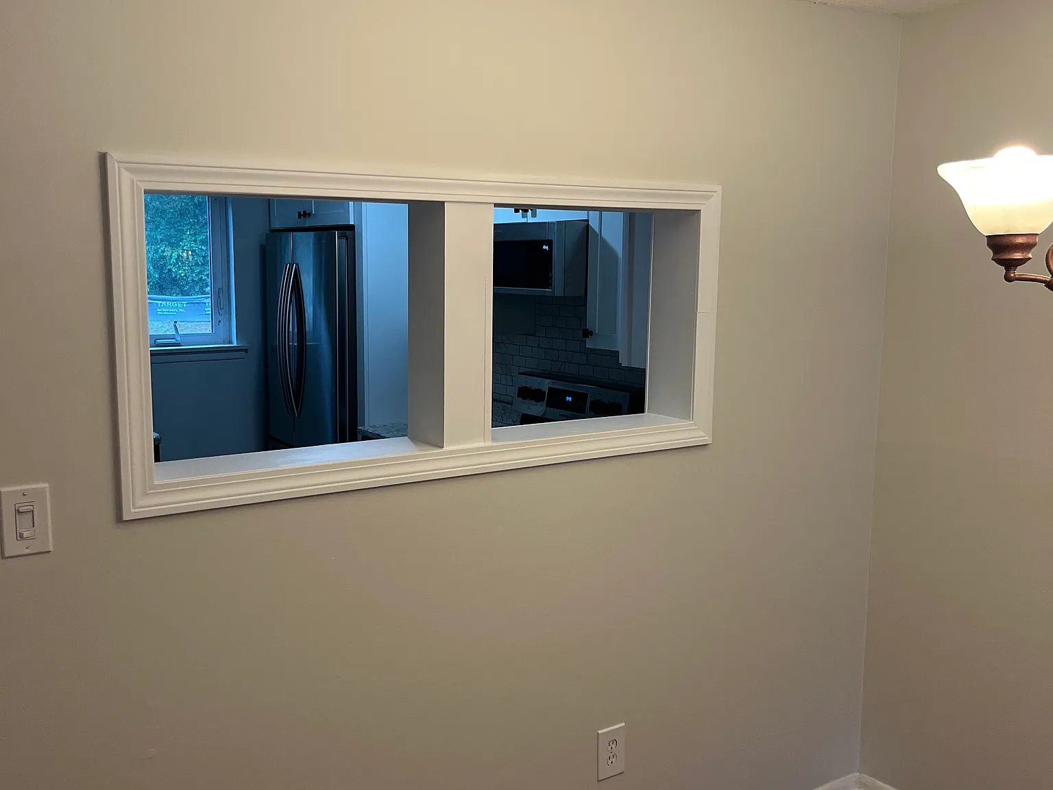 2 bed, 1.5 bath, 1136 sqft, $2,200 — Photo 2