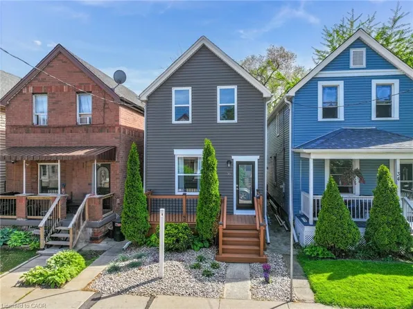 36 Francis St, Hamilton, ON L8L 3V1