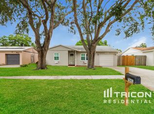 7841 Shadow Run Dr, Largo, FL 33773