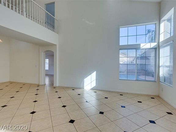 4th image of 872 Gleamstar Ave