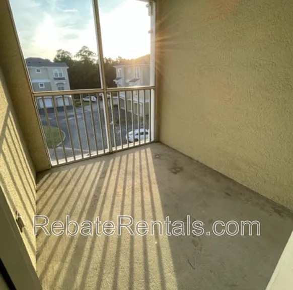 8290 Gate Pkwy W #1019 — Photo 24