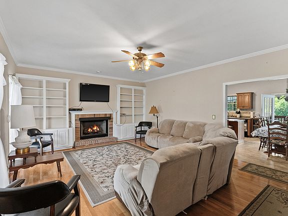5th image of 219 Lankford Ln