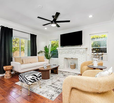 5th image of 838 N Ridgewood Pl