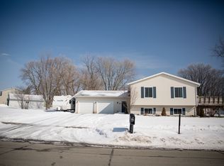 921 W Arnold St, Marshfield, WI 54449