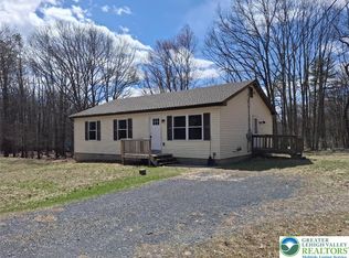 1714 Upper Valley Rd, Effort, PA 18330