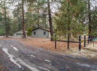 19121 Indian Summer Rd, Bend, OR 97702