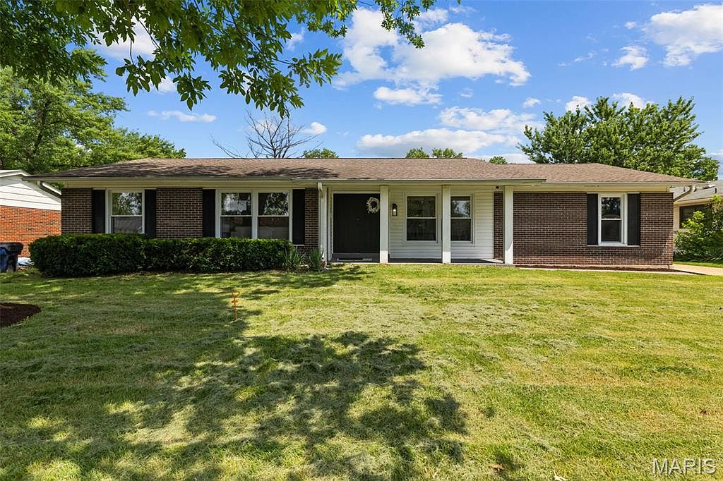 1993 Greenheath Dr, Florissant, MO 63033 | Zillow