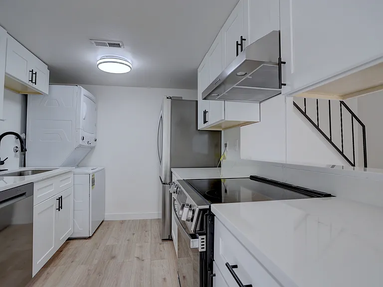 9005 E Lehigh Ave #19 — Photo 8