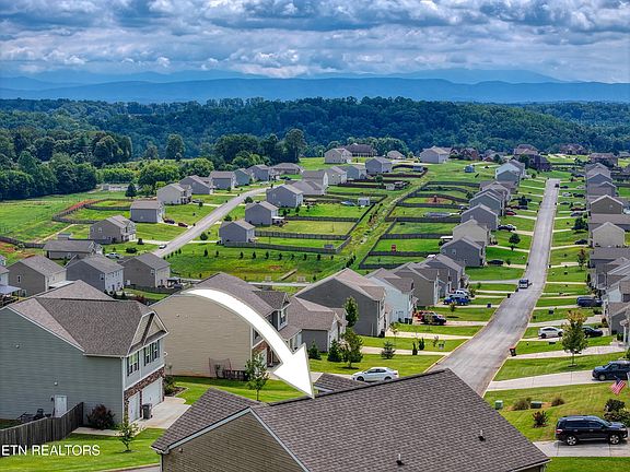 2nd image of 3012 Sagegrass Dr