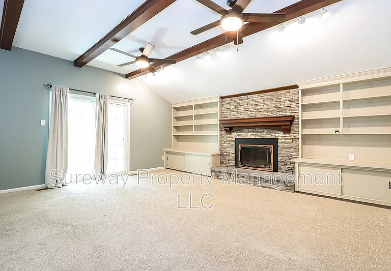 44 Red Oak Dr — Photo 9
