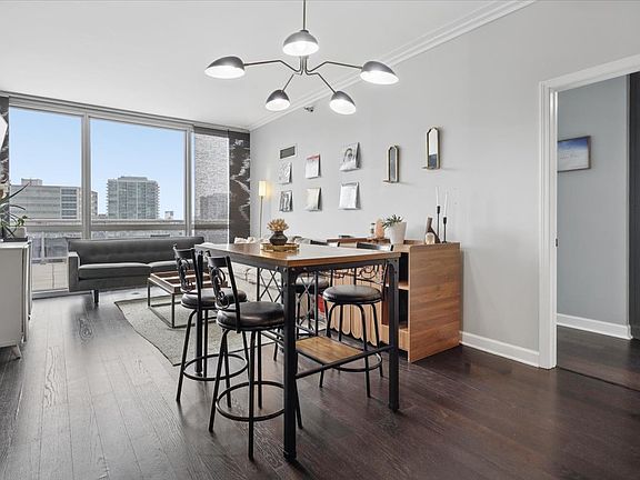 5th image of 1841 S Calumet Ave APT 609