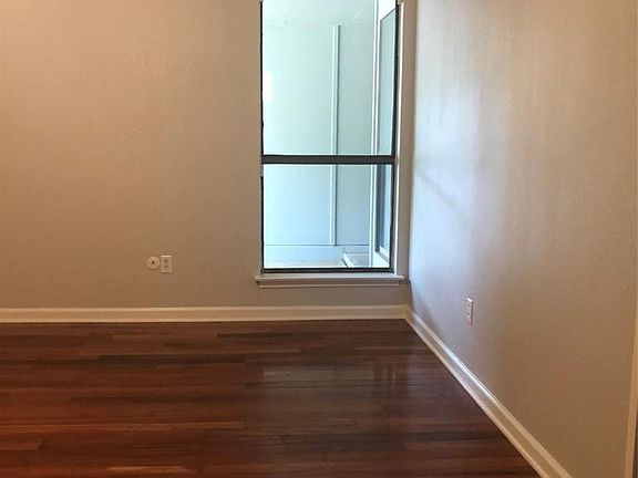 5th image of 5505 Parliament Dr