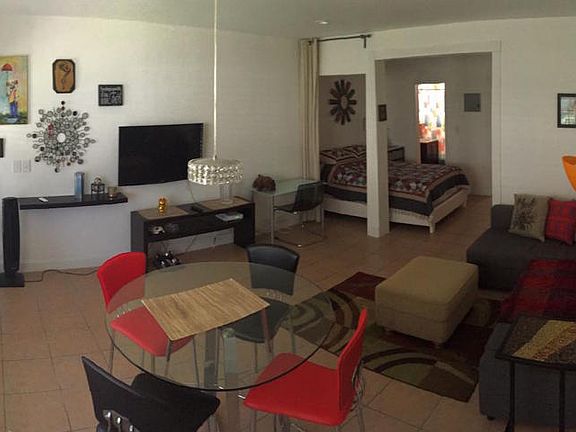 2nd image of 8540 Byron Ave APT 1D