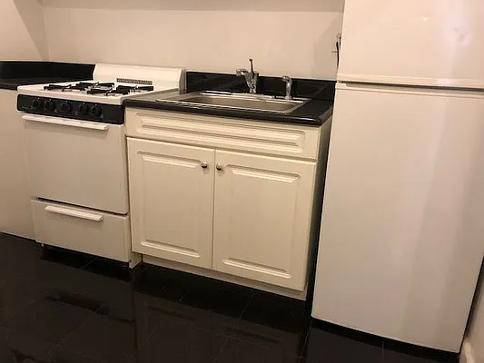 Rented by Prince Real Estate Associates LLC | media 19