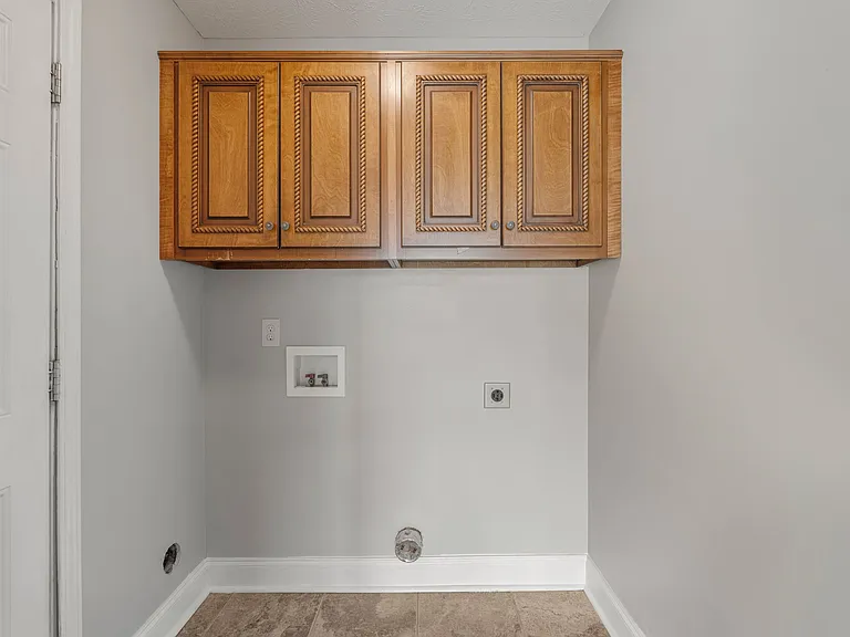 6204 Perry Ave — Photo 9