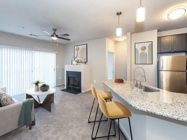 Pinnacle at Town Center