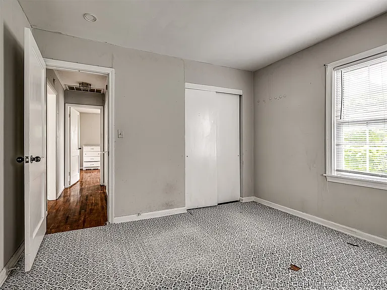 1913 N Florence Pl — Photo 18