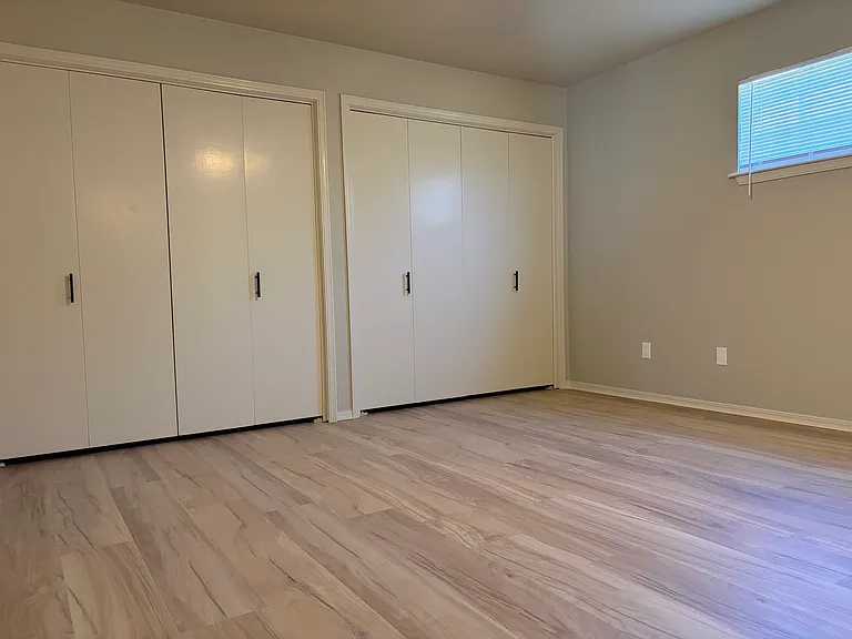 4133 NW 50th St #2 — Photo 8