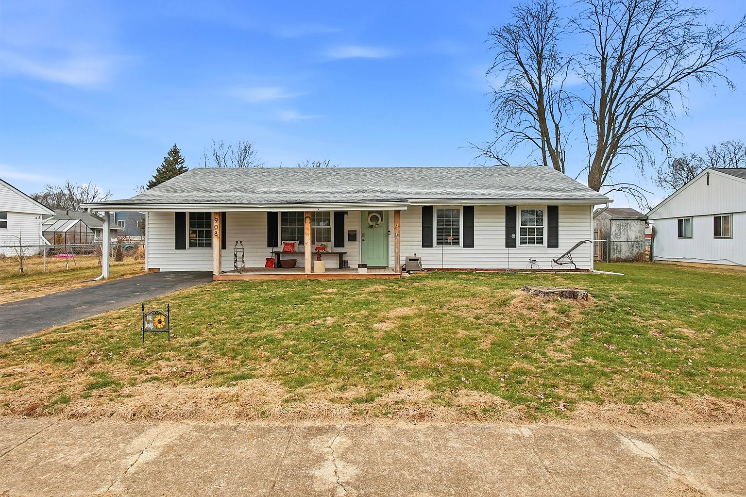 908 Tecumseh Ave photo 1