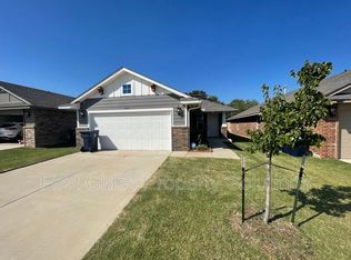 11613 SW 8th Cir, Yukon, OK 73099
