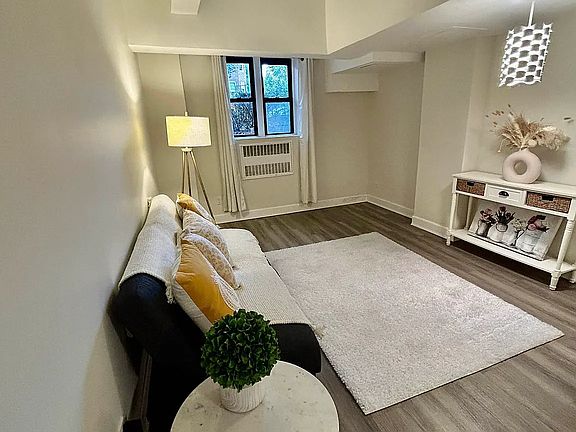 2nd image of 69-40 Yellowstone Blvd #8