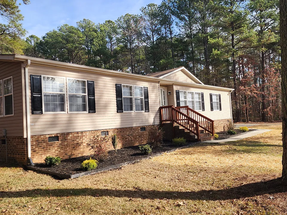 1044 Hamlets Chapel Rd