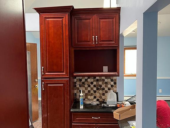 3rd image of 1399 Sweetman Ave Floor 2