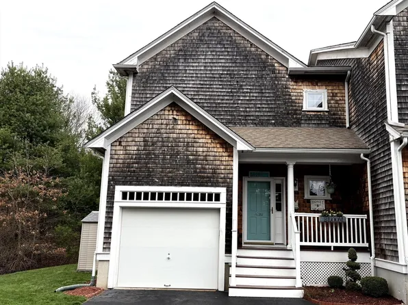 38 Elm St #D, Hanson, MA 02341