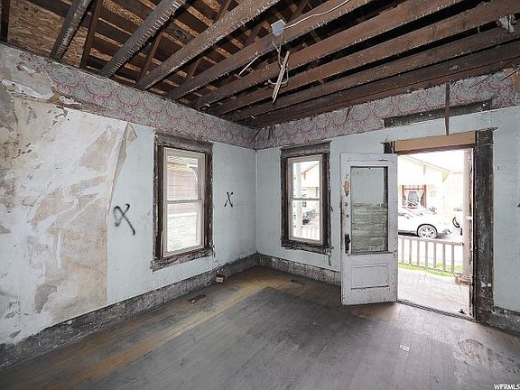 4th image of 547 S Windsor St