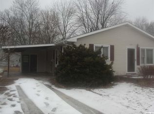 410 S Scofield St, Carthage, IL 62321
