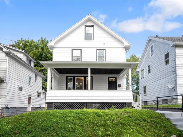 64 Delamaine Dr, Rochester, NY 14621