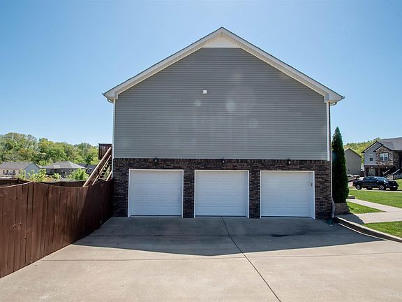 3rd image of 1500 Osage Ct