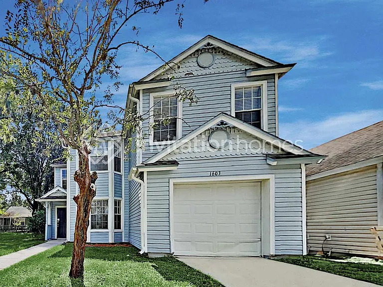1603 Chatham Cir — Photo 1
