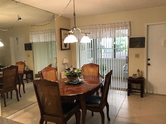 3rd image of 5861 La Pinata Blvd APT C-1