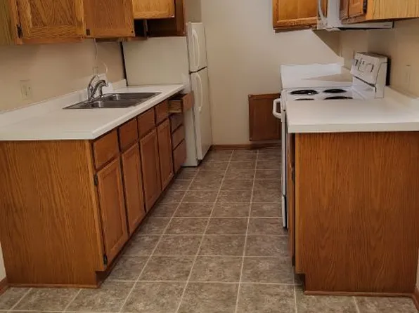 1831 Parmenter St APT 6, Middleton, WI 53562