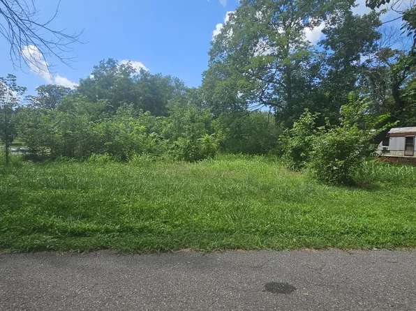 31 West Dr, White House, TN 37188