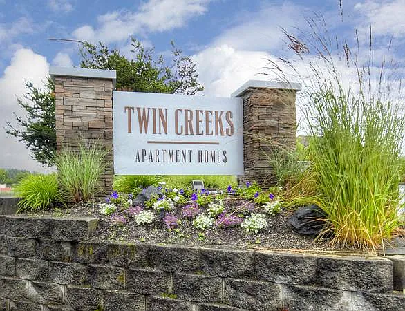 Twin Creeks | Monument Sign