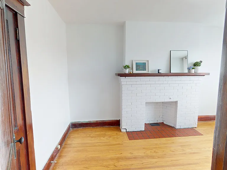 275 Oakwood Ave — Photo 10