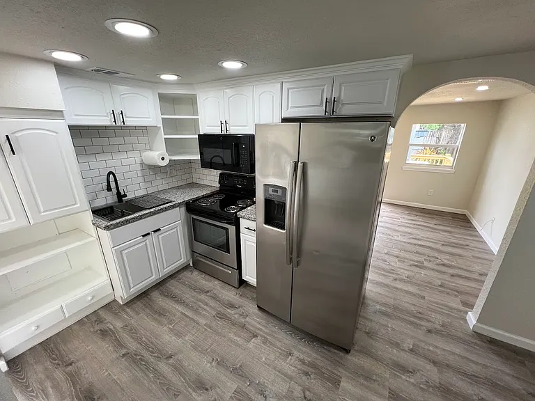 349 San Diego St — Photo 23