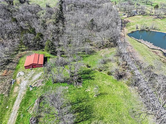 2nd image of 751 Bunch Springs Rd