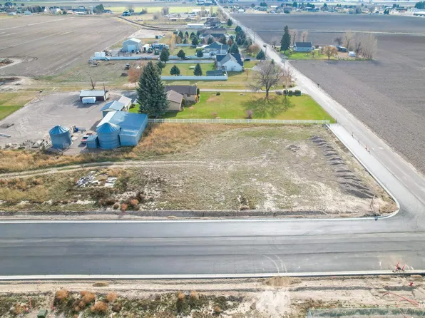 1 Coventry Ln, Burley, ID 83318