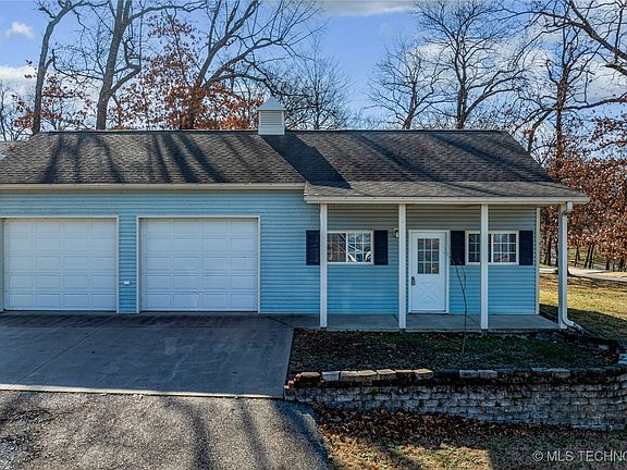 3rd image of 76 Circle Dr