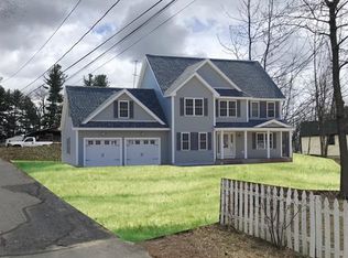 15 Narcissus Rd, Leominster, MA 01453