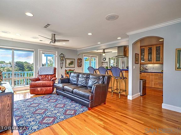 3rd image of 4821 E Alder Dr