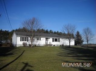2091 Graffenburg Rd, Sauquoit, NY 13456