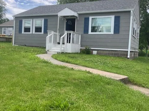 1018 Jefferson Rd, Boonville, MO 65233