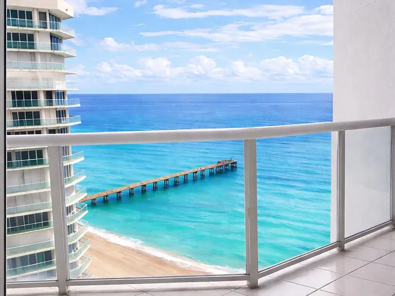 16425 Collins Ave #2514 — Photo 3