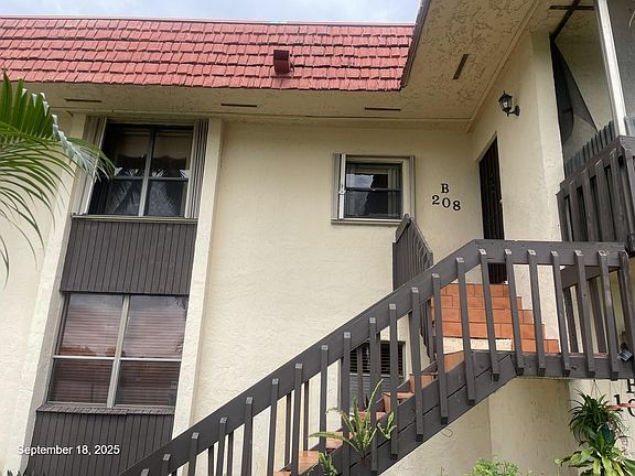 2nd image of 840 NE 199th Street #208B