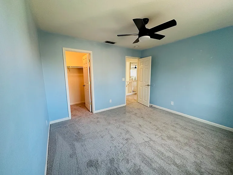 1728 Blackbird St — Photo 13