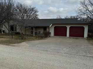 1102 SE Green Rd, Tecumseh, KS 66542